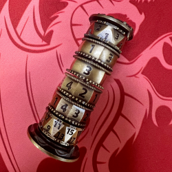 Tour à dés Spinner en Métal - Vieil Or