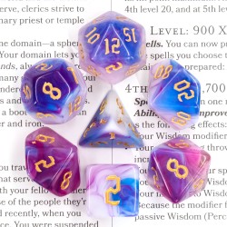 Acheter un Set de 7 dés, idéal pour les jeux de rôle.
